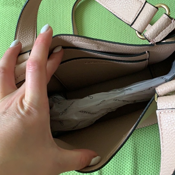 Calvin Klein bag - Picture 3 of 6